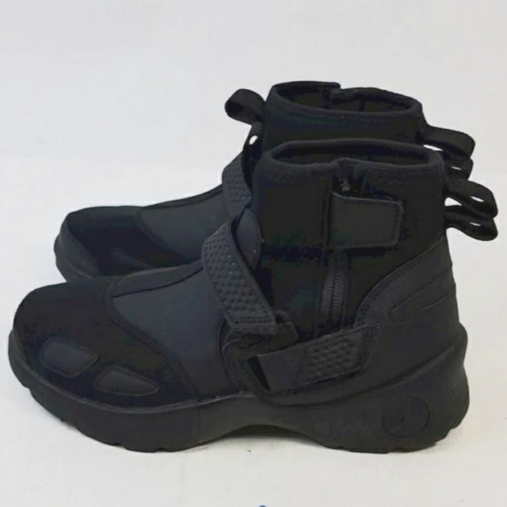 Jordan Trunner LX High Triple Black 2017 size 7